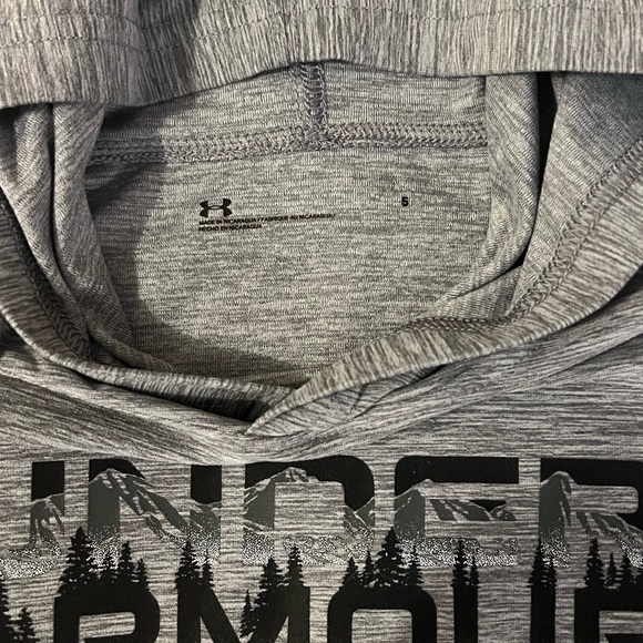 Under Armour Long Sleeve Bundle - Picture 7 of 7